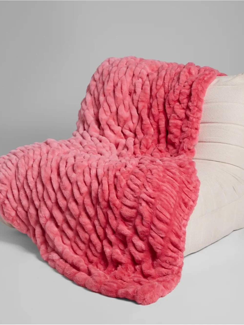 Comfrt Dreamer Blanket in Pink NEW Medium
